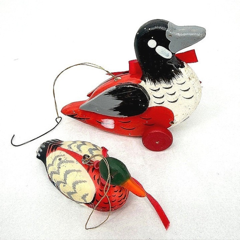Duck Ornaments Hand Painted Wood Pull Toy Hanging 2 Piece Set VTG Nature Holiday